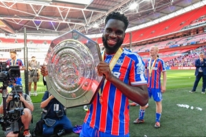 爱游戏官网-上赛季联赛仅出场两次，天空：水晶宫告知前锋爱德华找下家