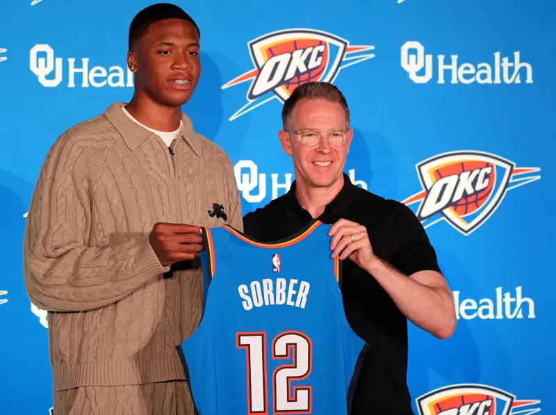 爱游戏APP-惨烈！官方：雷霆15号秀索伯遭遇右膝前十字韧带撕裂 ,新赛季报销!