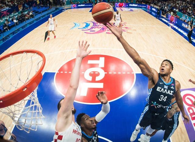 爱游戏-字母哥关键攻防似外星来客 希腊首胜一波三折